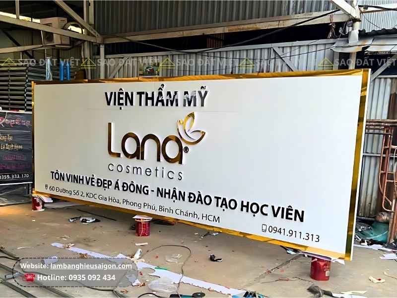 Bảng hiệu thẩm mỹ viện