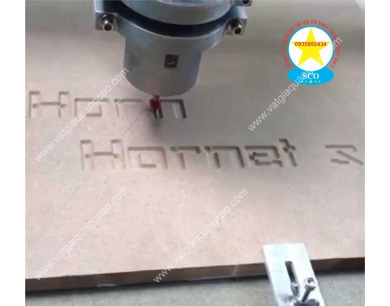 Gia công khắc CNC trên mọi chất liệu F08