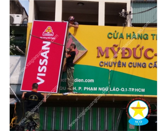 Gia công hộp đèn F03