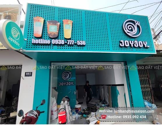 Làm Bảng Hiệu Hoa Văn Cắt CNC Tinh Xảo - Báo Giá Trọn Gói