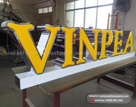 Chữ Nổi Inox Lộng Viền